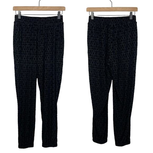 French Connection | Black Velvet Geometric Monochrome Print Pull On Jogger Pants - Picture 1 of 7
